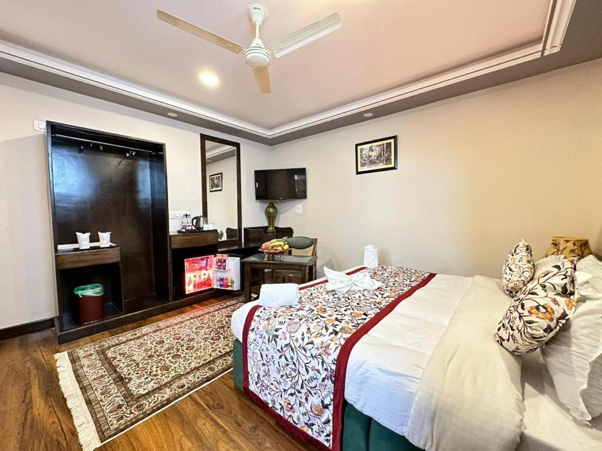 Srinagar Group Of Hotels Srīnagar Exterior foto
